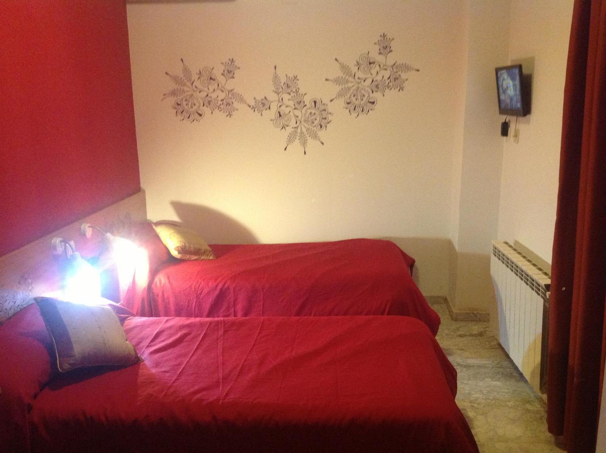 Hostal Neptuno Caces Zewnętrze zdjęcie