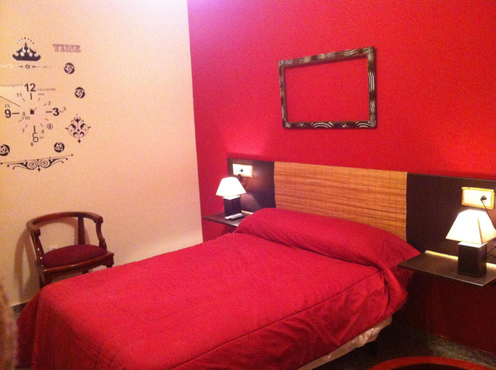 Hostal Neptuno Caces Zewnętrze zdjęcie